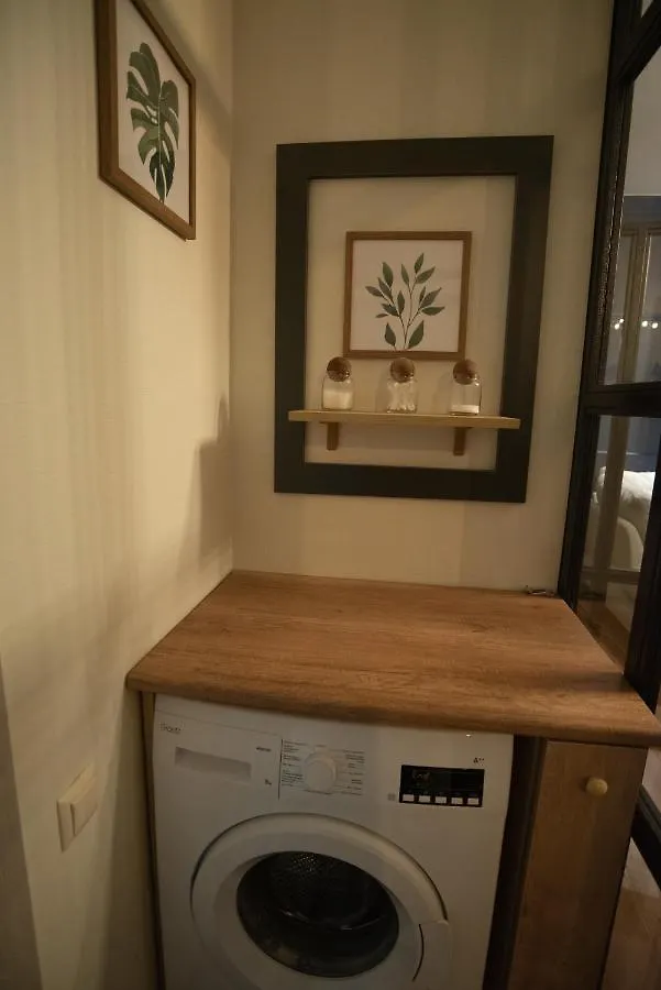 Luxury Apartment In Old Tbilisi With Terrace 0*,  Geórgia