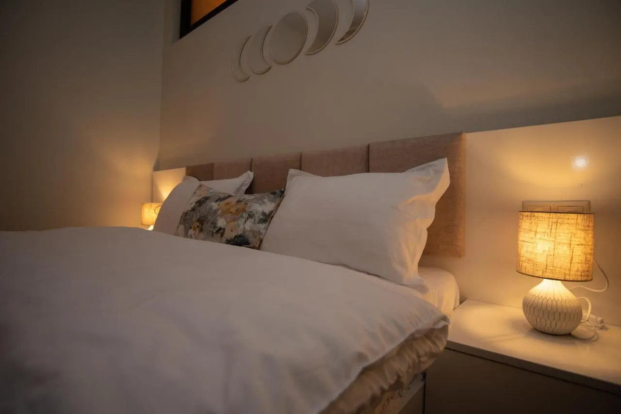 Luxury Apartment In Old Tbilisi With Terrace