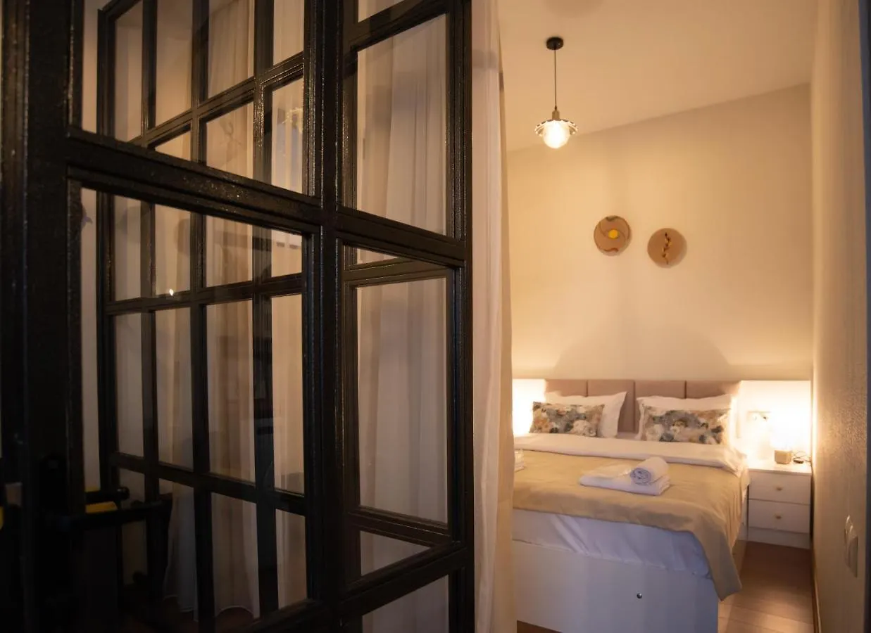 Luxury Apartment In Old Tbilisi With Terrace