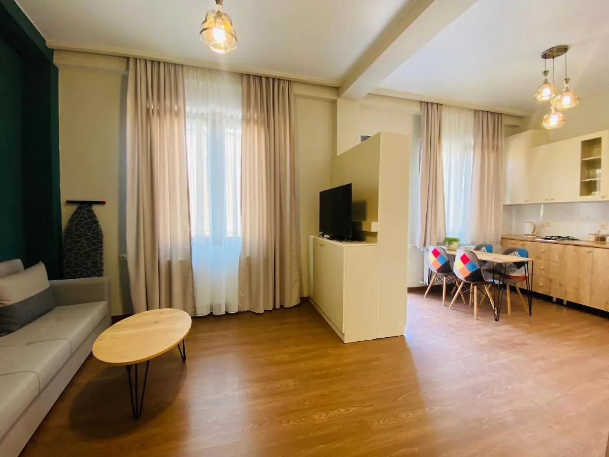 Luxury Apartment In Old Tbilisi With Terrace